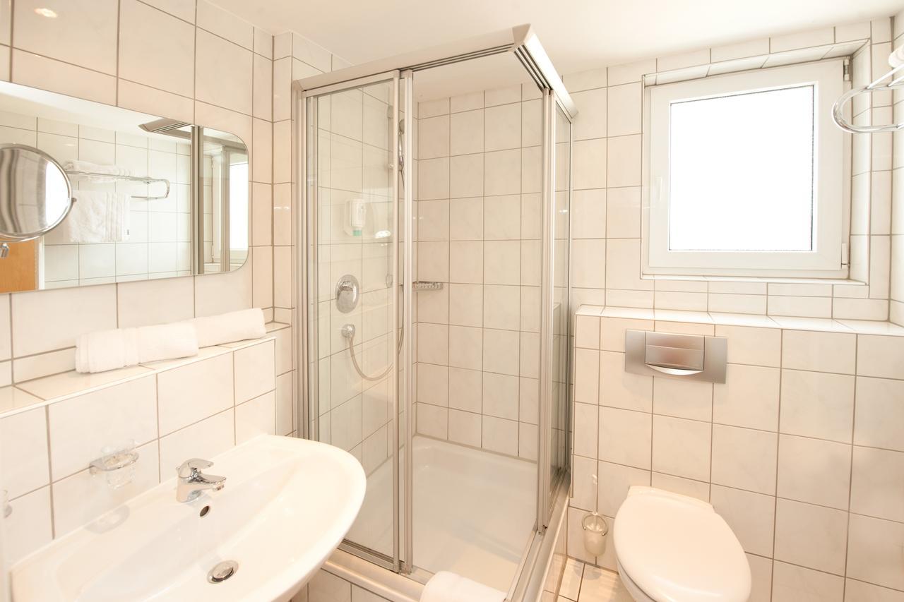 Hotel Schuetzenburg Burscheid Zewnętrze zdjęcie